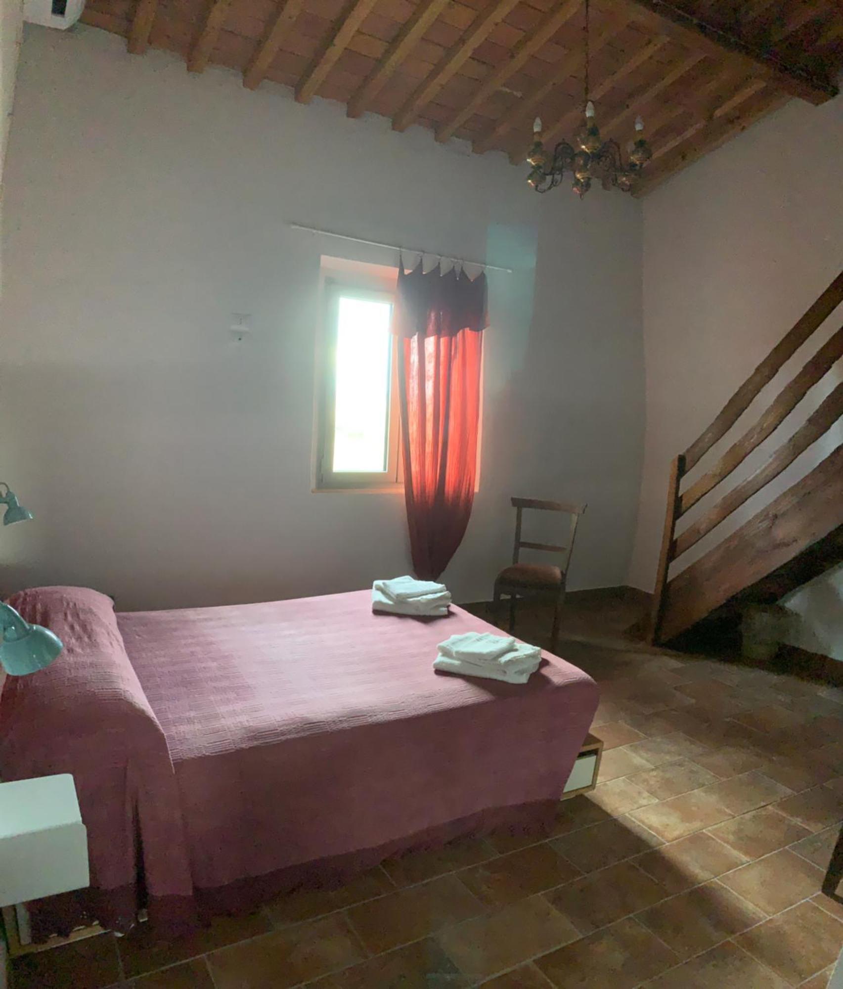 Agriturismo Fattoria Le Caprine ガンバッシ・テルメ エクステリア 写真